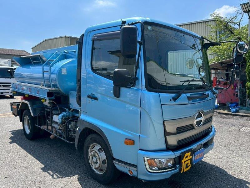 日野 レンジャー 2KG-FC2ABA(2WD)の写真2