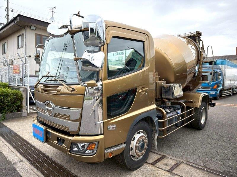 日野 レンジャー 2KG-FJ2ABAの写真1