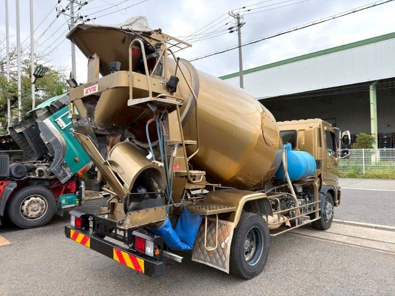 日野 レンジャー 2KG-FJ2ABAの写真3