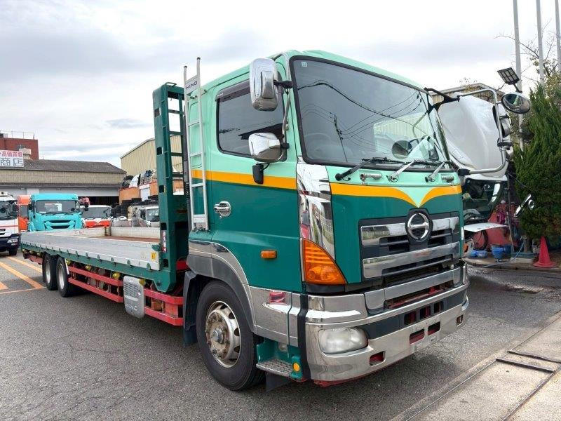 日野 プロフィア QKG-FQ1EWBG(6x4)の写真2