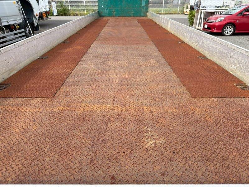 日野 プロフィア QKG-FQ1EWBG(6x4)の写真5