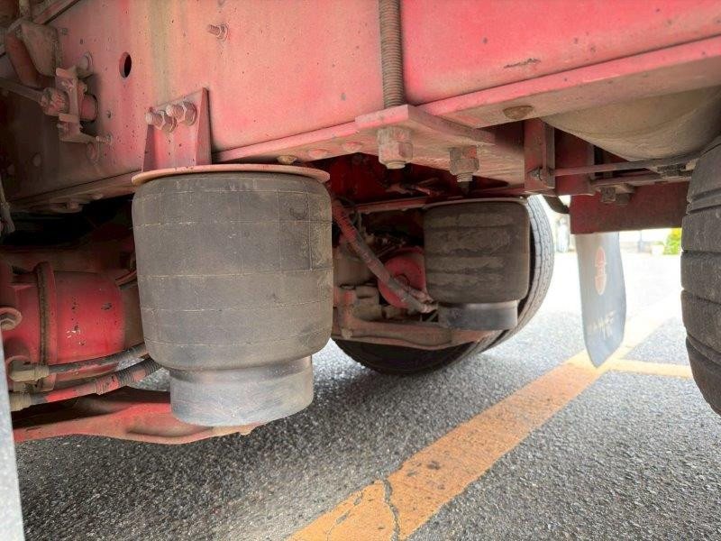 日野 プロフィア QKG-FQ1EWBG(6x4)の写真6