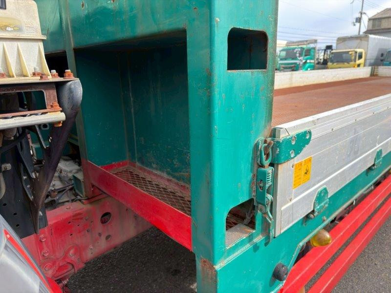 日野 プロフィア QKG-FQ1EWBG(6x4)の写真15