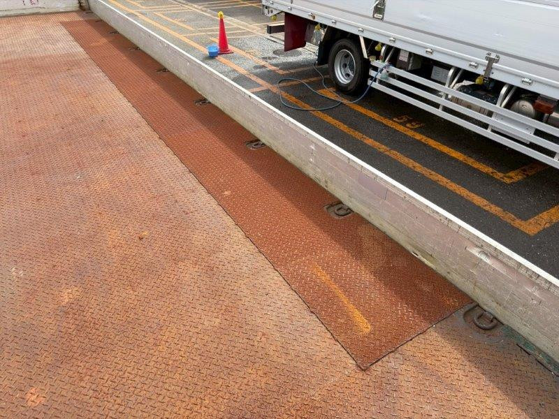 日野 プロフィア QKG-FQ1EWBG(6x4)の写真18