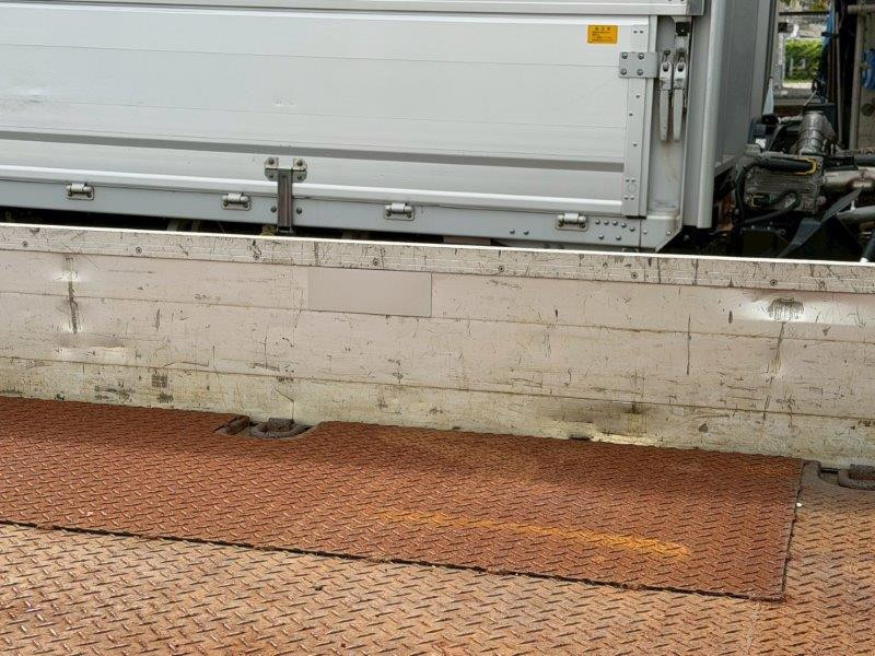 日野 プロフィア QKG-FQ1EWBG(6x4)の写真19