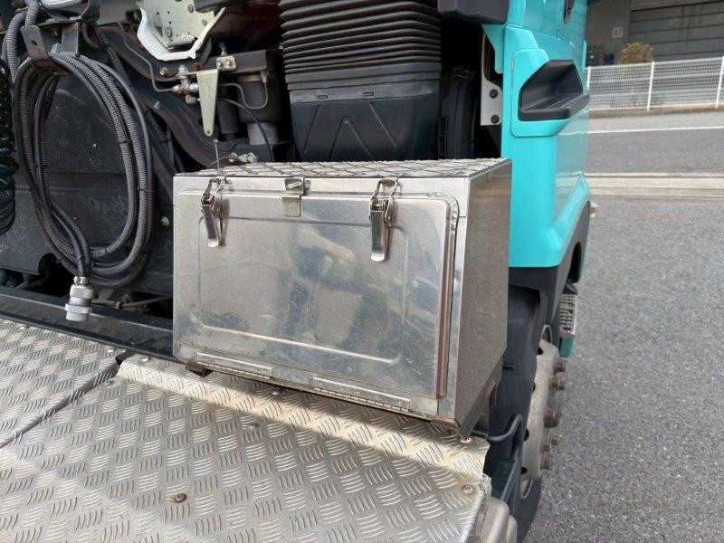 いすゞ ギガ QKG-EXD52BDの写真12