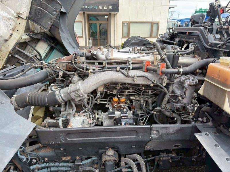 いすゞ ギガ QKG-EXD52BDの写真16