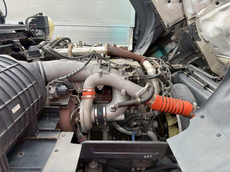 いすゞ ギガ QKG-EXD52BDの写真17