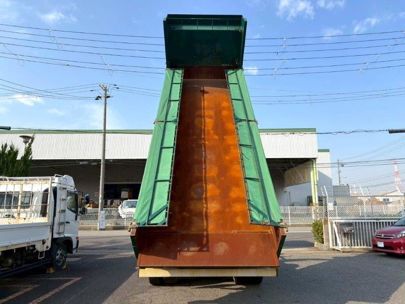 いすゞ ギガ 2PG-CYZ77CM(8x4)の写真9