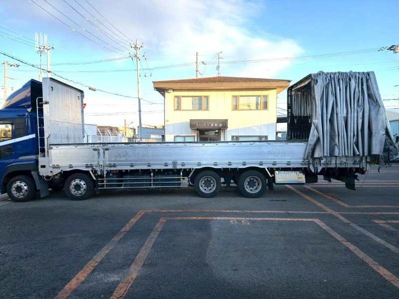 ＵＤ クオン 2PG-CG5CA(8x4)の写真6