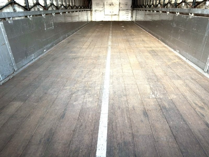 ＵＤ クオン 2PG-CG5CA(8x4)の写真7