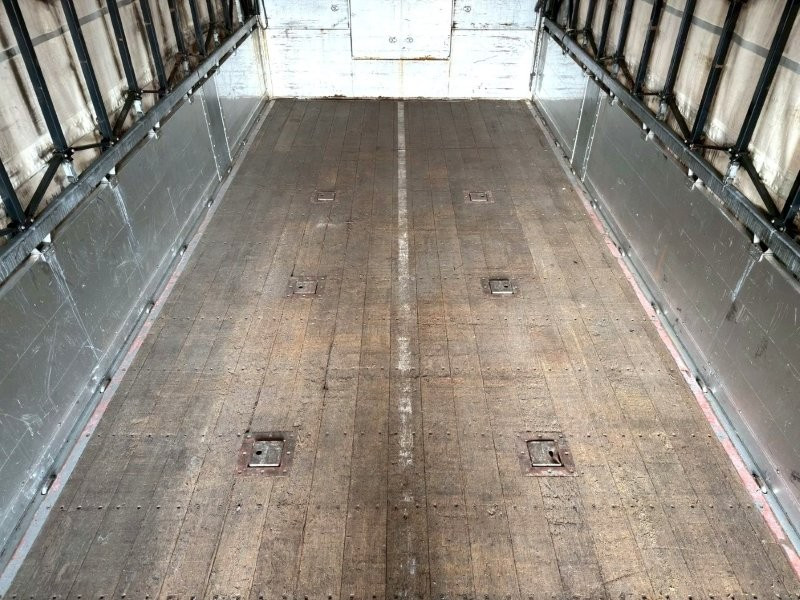 ＵＤ クオン 2PG-CG5CA(8x4)の写真15