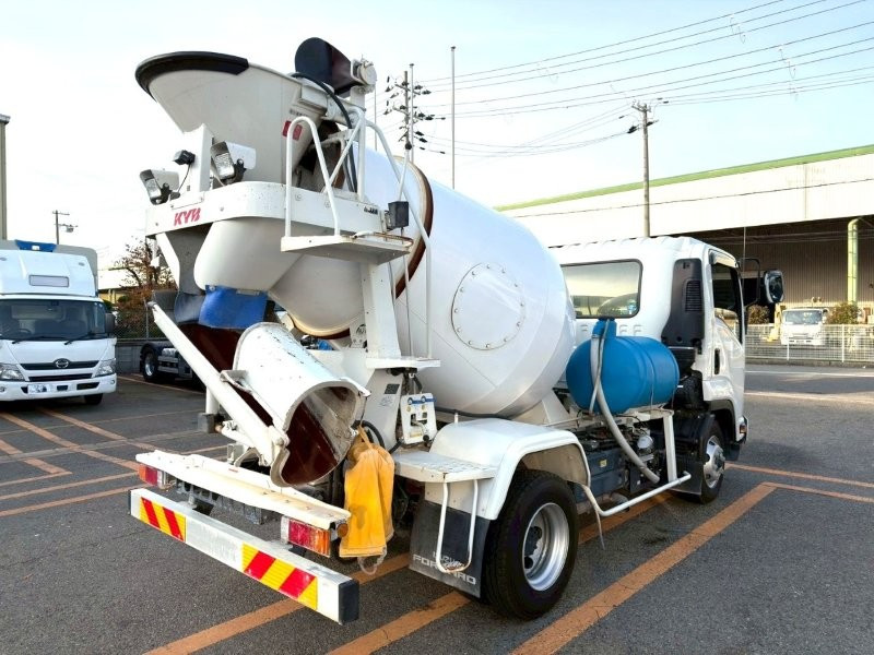 いすゞ フォワード 2PG-FRR90S2の写真3