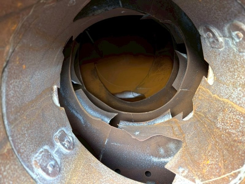 いすゞ フォワード 2PG-FRR90S2の写真7