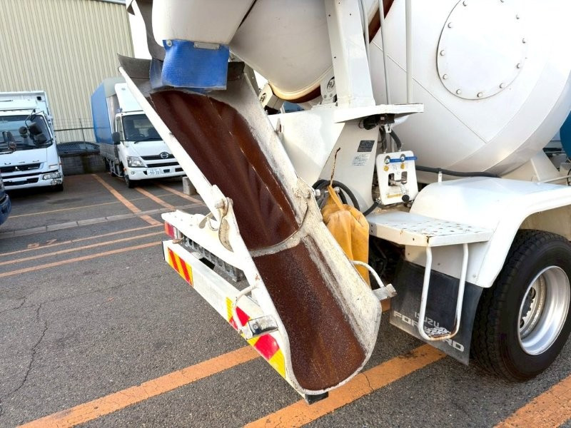 いすゞ フォワード 2PG-FRR90S2の写真9