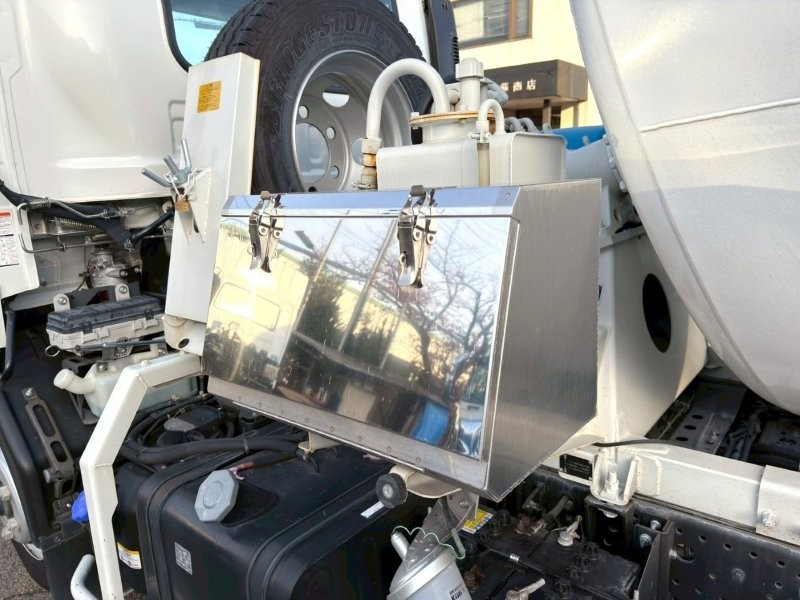 いすゞ フォワード 2PG-FRR90S2の写真17