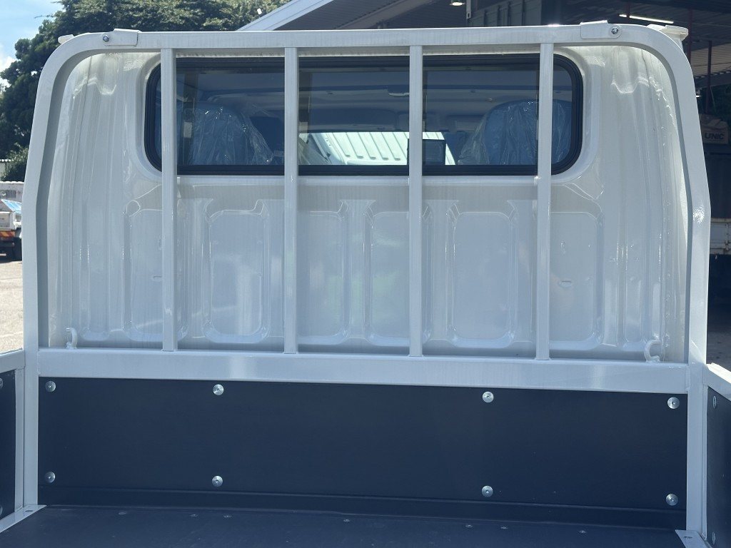 三菱 キャンター 2RG-FBA20(2WD)の写真15