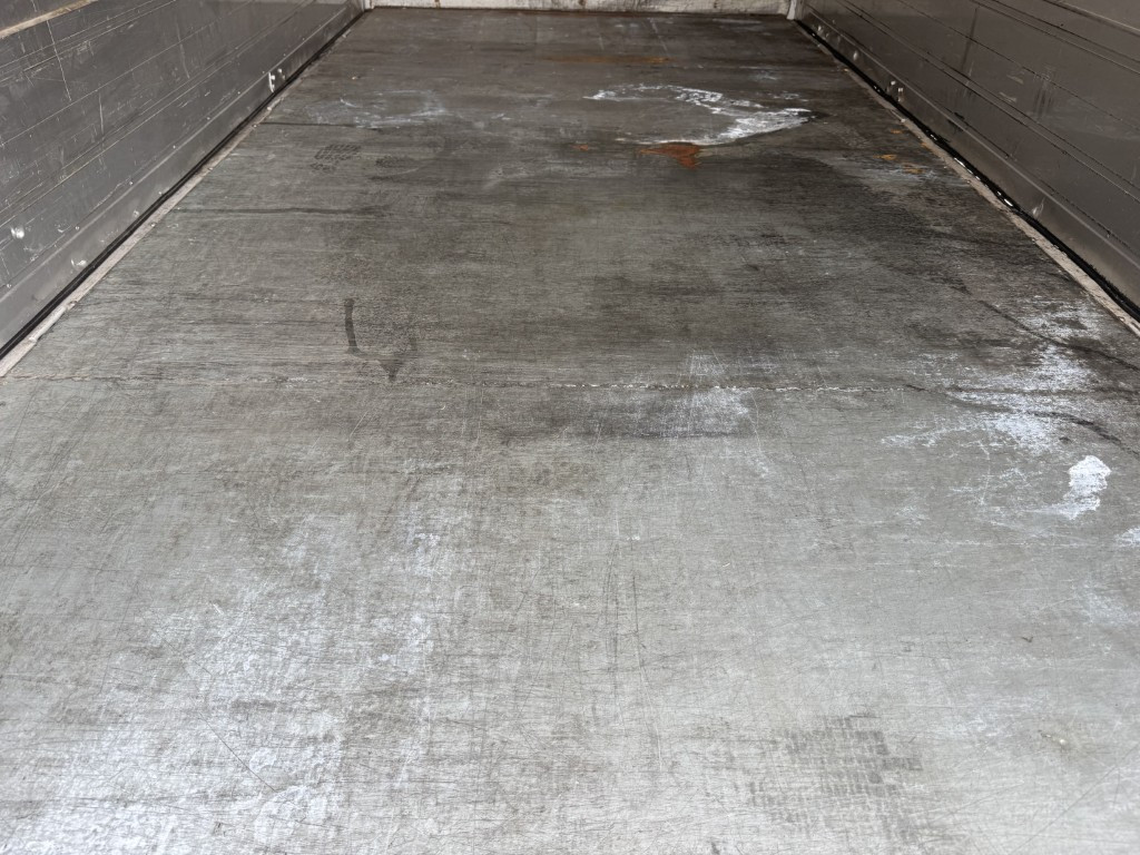 いすゞ エルフ PB-NPR81AN(2WD)の写真12