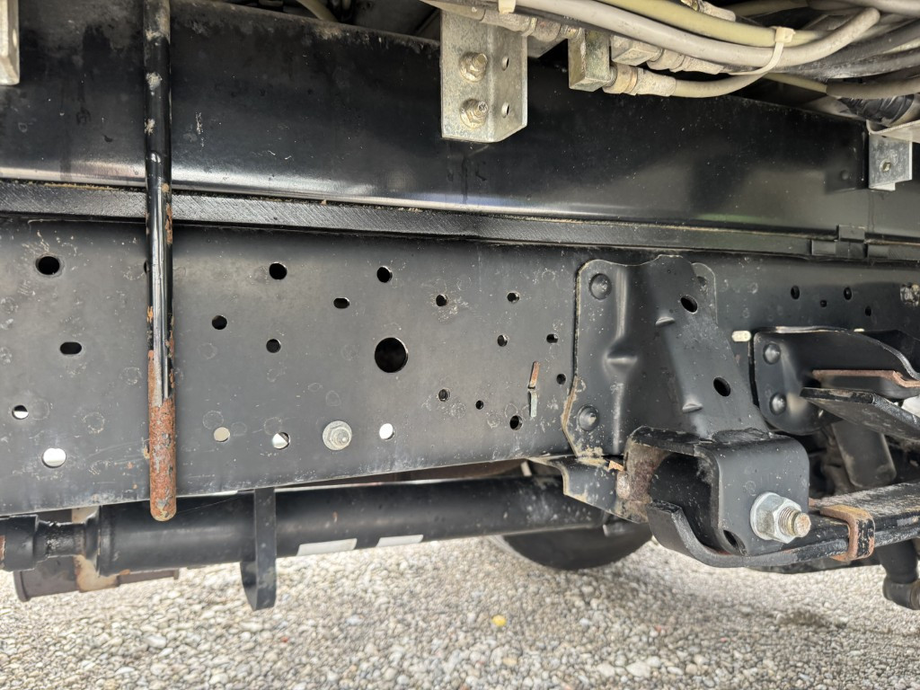 いすゞ エルフ PB-NPR81AN(2WD)の写真23