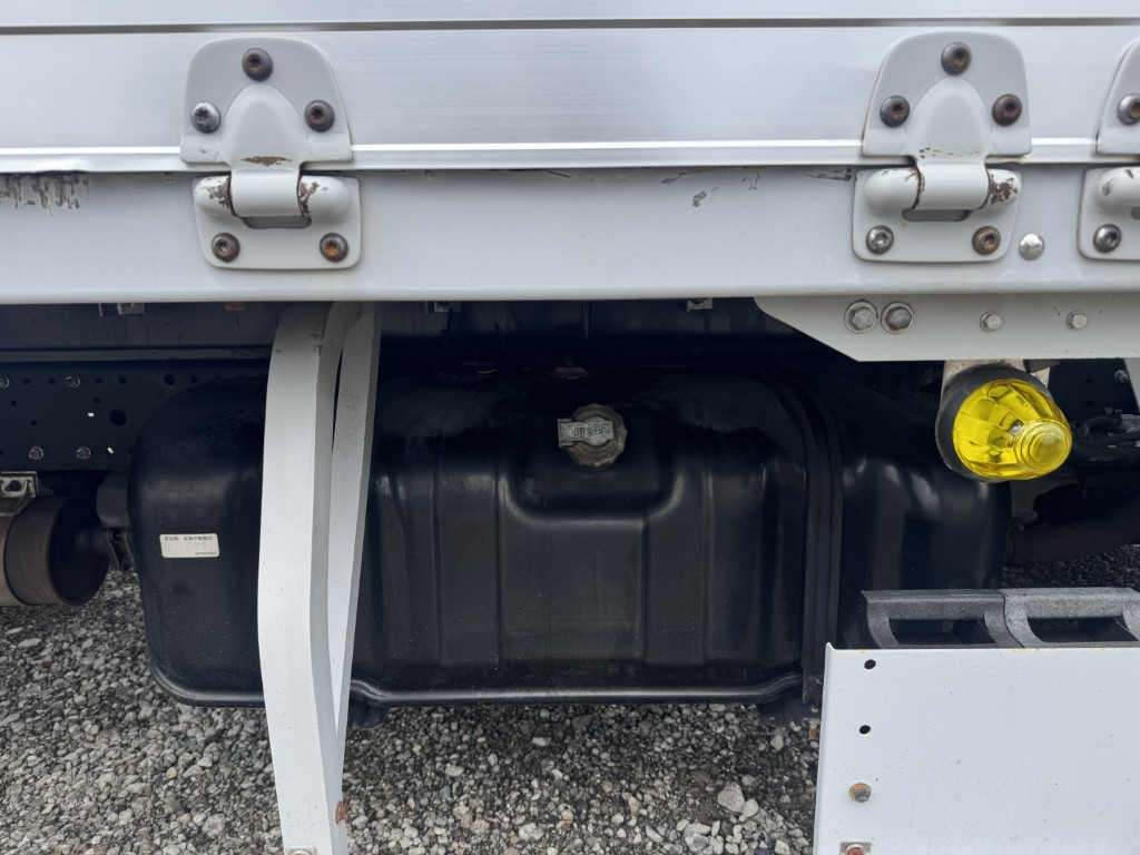 いすゞ エルフ PB-NPR81AN(2WD)の写真25