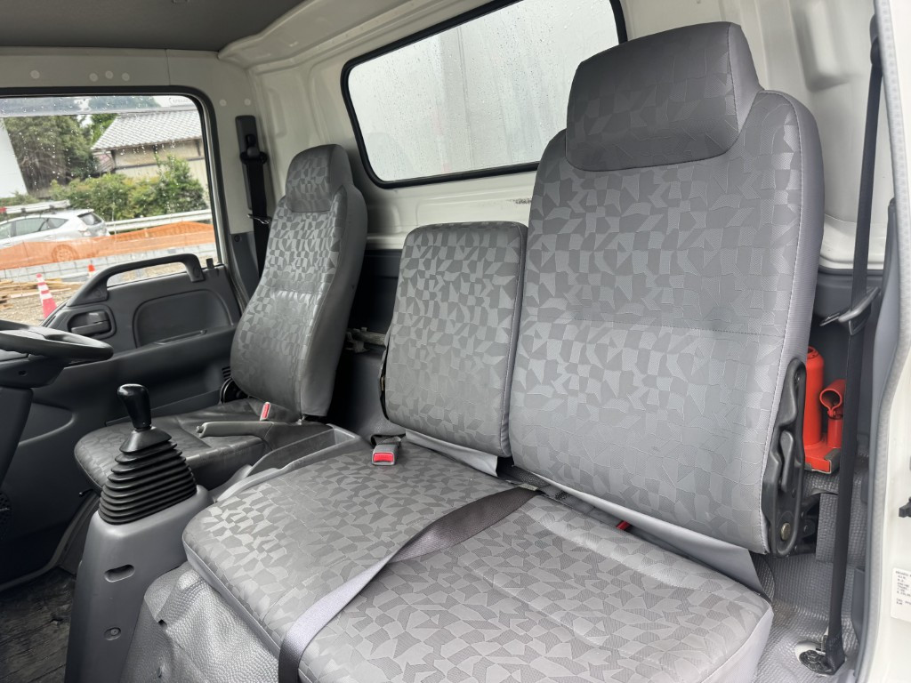 いすゞ エルフ PB-NPR81AN(2WD)の写真35