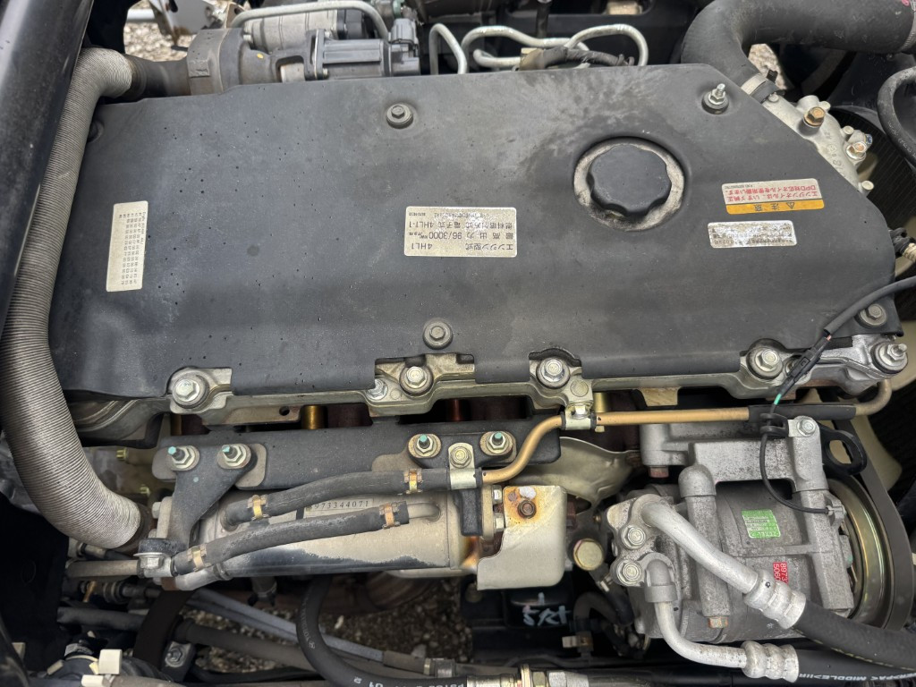いすゞ エルフ PB-NPR81AN(2WD)の写真37
