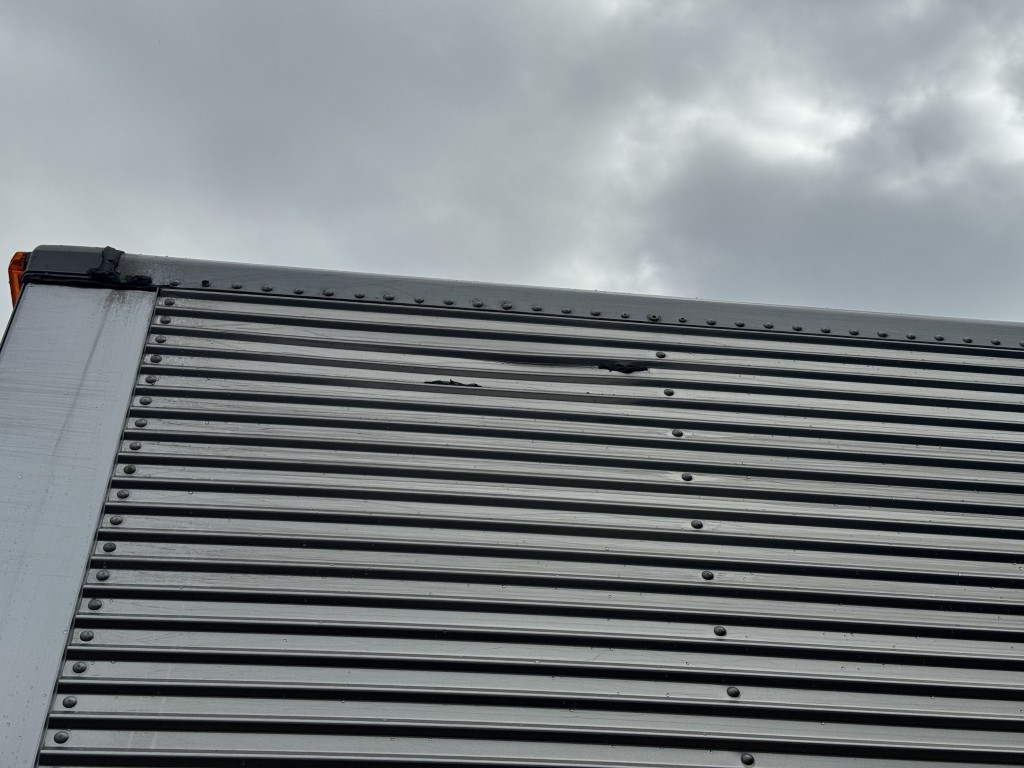 いすゞ エルフ PB-NPR81AN(2WD)の写真46