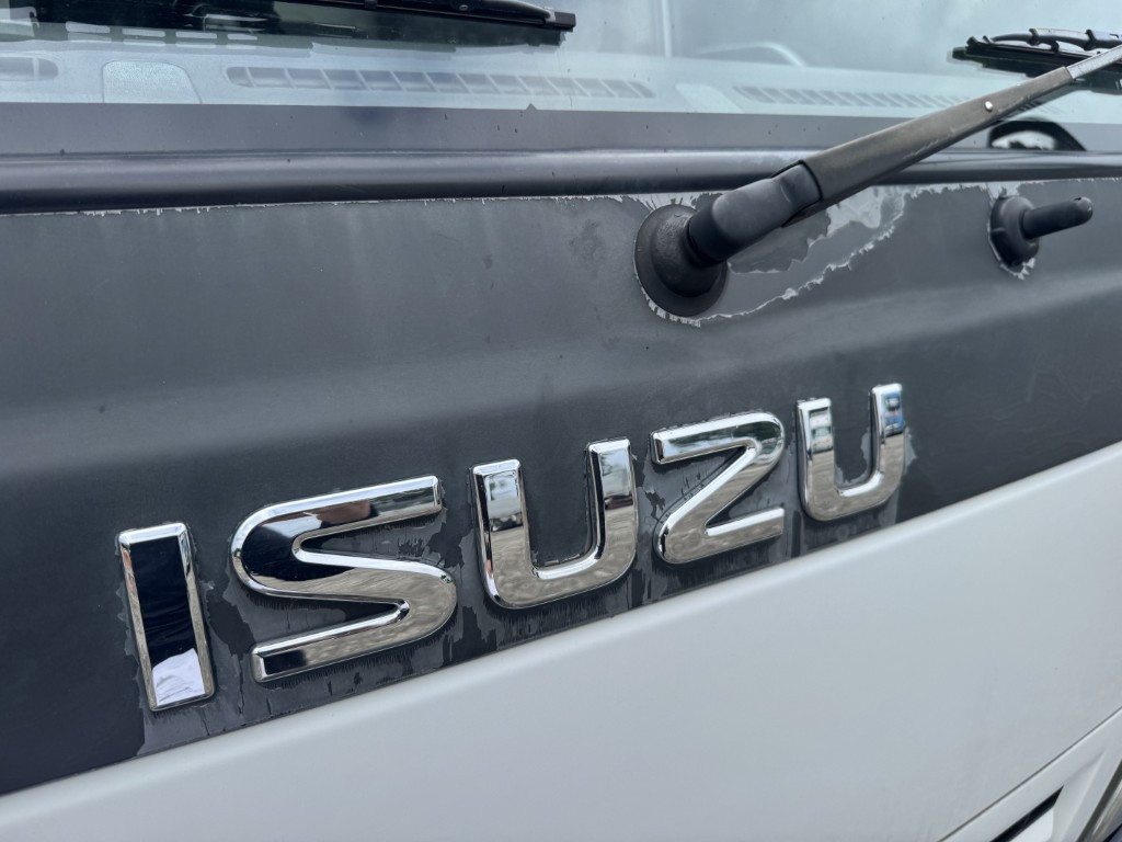 いすゞ エルフ PB-NPR81AN(2WD)の写真50