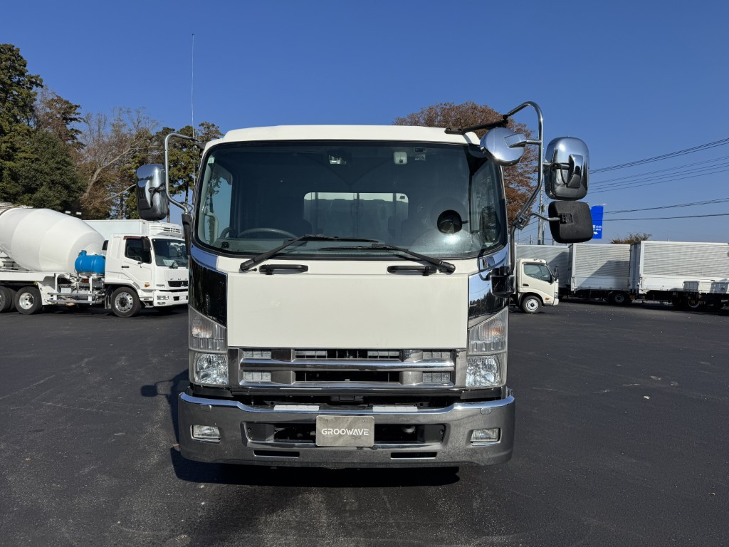 いすゞ フォワード 2RG-FRR90S2(2WD)の写真5