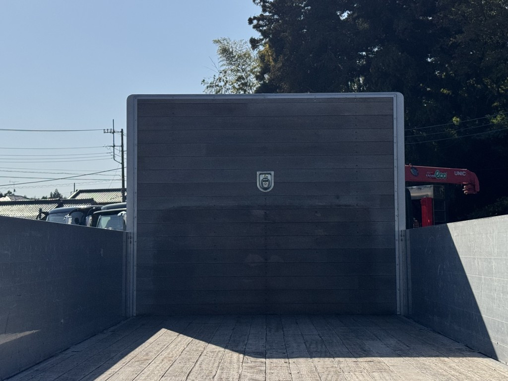 いすゞ フォワード 2RG-FRR90S2(2WD)の写真13