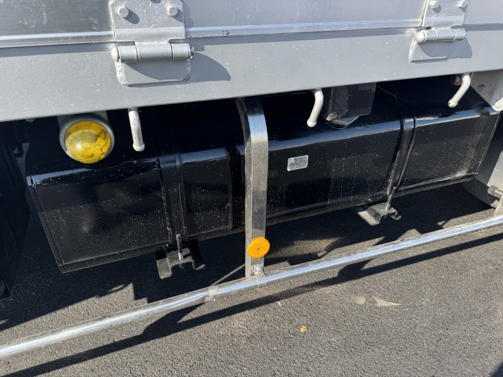 いすゞ フォワード 2RG-FRR90S2(2WD)の写真21