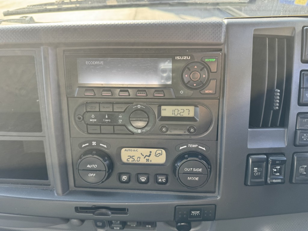 いすゞ フォワード 2RG-FRR90S2(2WD)の写真25