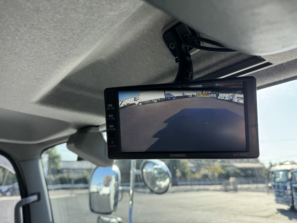 いすゞ フォワード 2RG-FRR90S2(2WD)の写真31