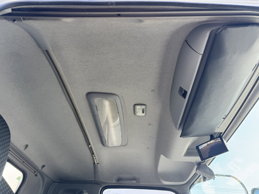 いすゞ フォワード 2RG-FRR90S2(2WD)の写真34