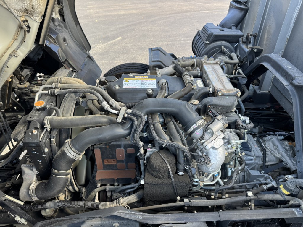 いすゞ フォワード 2RG-FRR90S2(2WD)の写真35