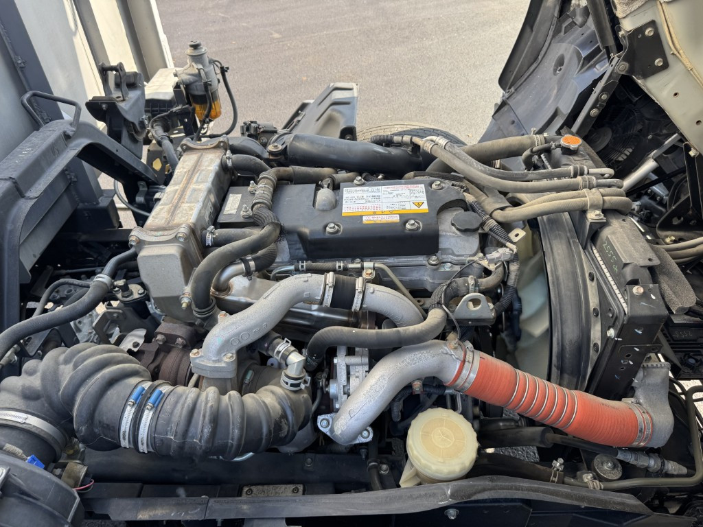 いすゞ フォワード 2RG-FRR90S2(2WD)の写真36