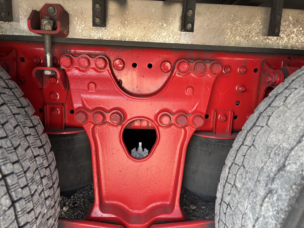 日野 プロフィア 2DG-FW1AHJ(8x4)の写真23