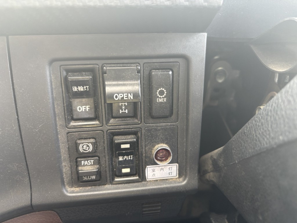 日野 プロフィア 2DG-FW1AHJ(8x4)の写真30