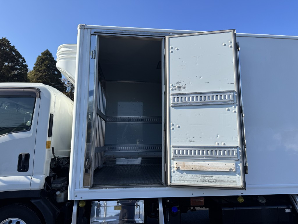 いすゞ フォワード 2PG-FRR90T2(未入力/関係無)の写真7