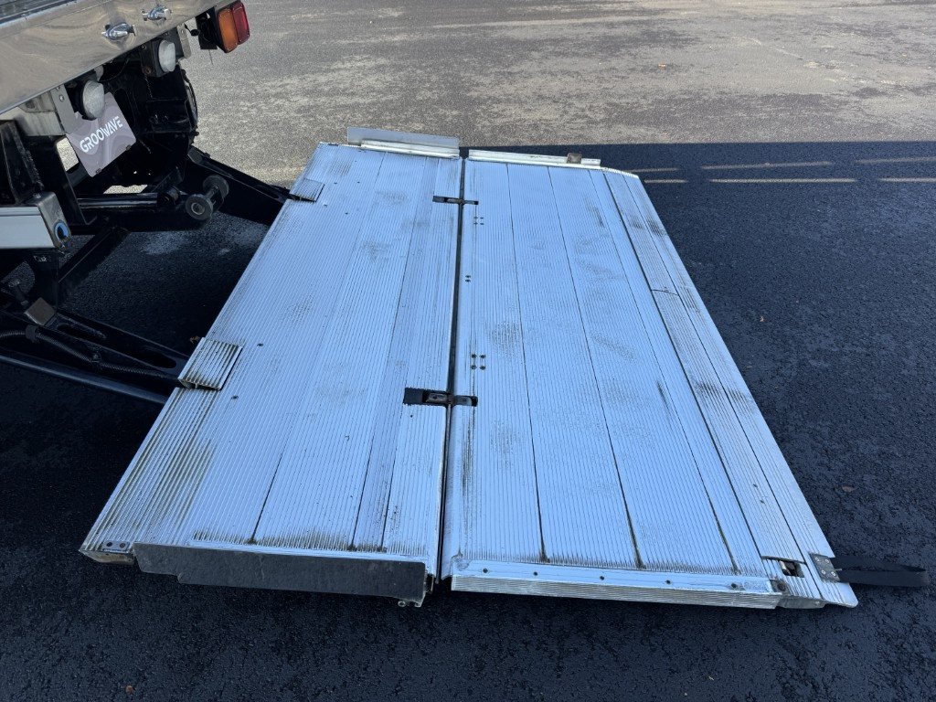 いすゞ フォワード 2PG-FRR90T2(未入力/関係無)の写真11