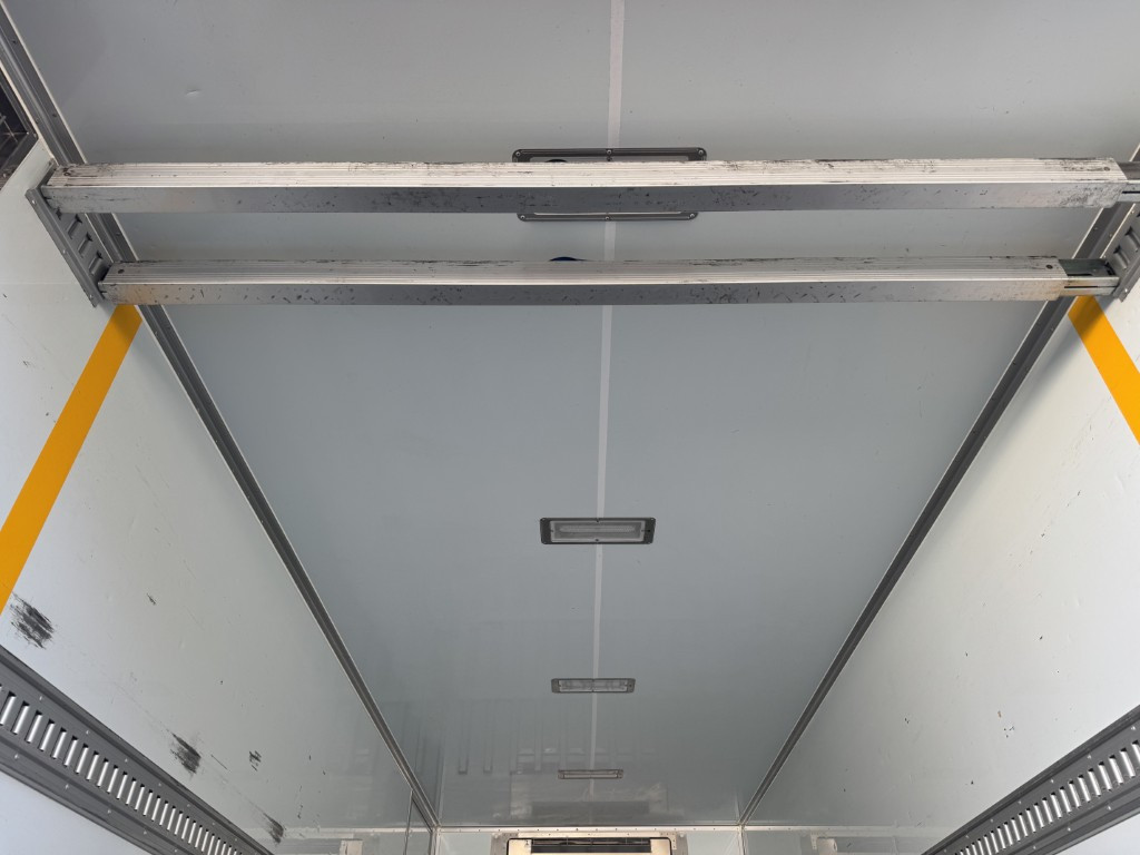 いすゞ フォワード 2PG-FRR90T2(未入力/関係無)の写真15