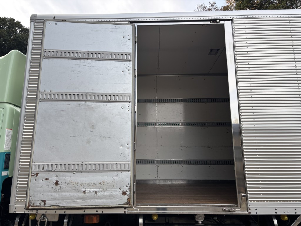 日野 レンジャー 2KG-FD2ABG(2WD)の写真8