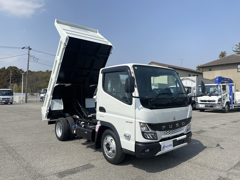 三菱 キャンター 2RG-FBA30(2WD)の写真3