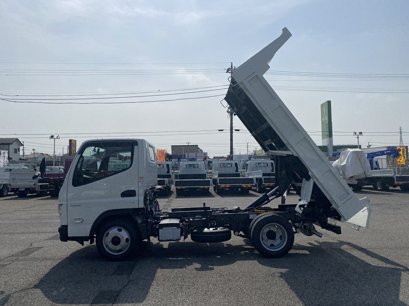 三菱 キャンター 2RG-FBA30(2WD)の写真4