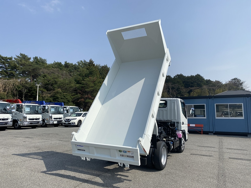 三菱 キャンター 2RG-FBA30(2WD)の写真6