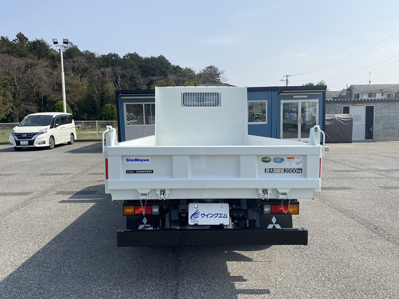 三菱 キャンター 2RG-FBA30(2WD)の写真9