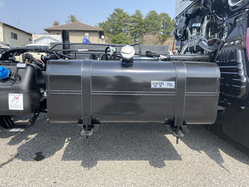 三菱 キャンター 2RG-FBA30(2WD)の写真10