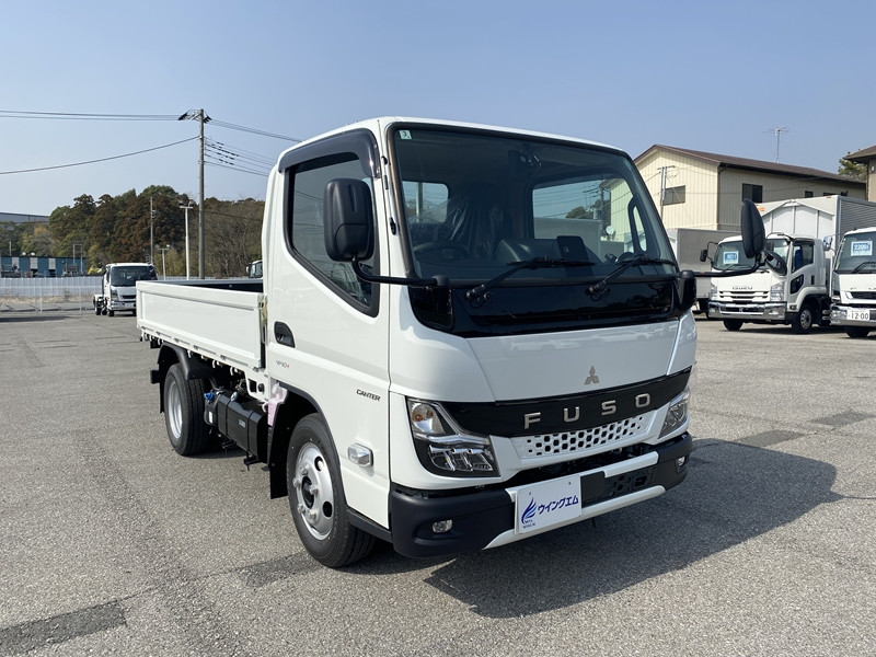 三菱 キャンター 2RG-FBAV0(2WD)の写真3