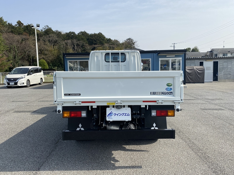 三菱 キャンター 2RG-FBAV0(2WD)の写真8