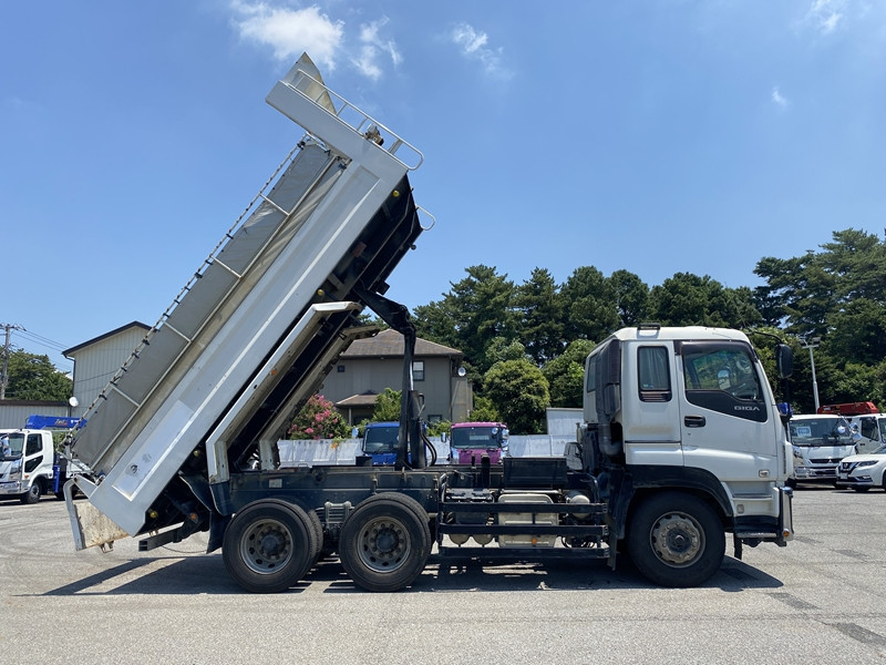 いすゞ ギガ QKG-CXZ77AT(未入力/関係無)の写真5